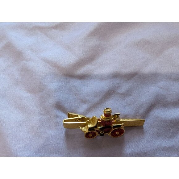 Vintage Gold Tone & Red Fire Engine Tie Clip - Picture 2 of 3